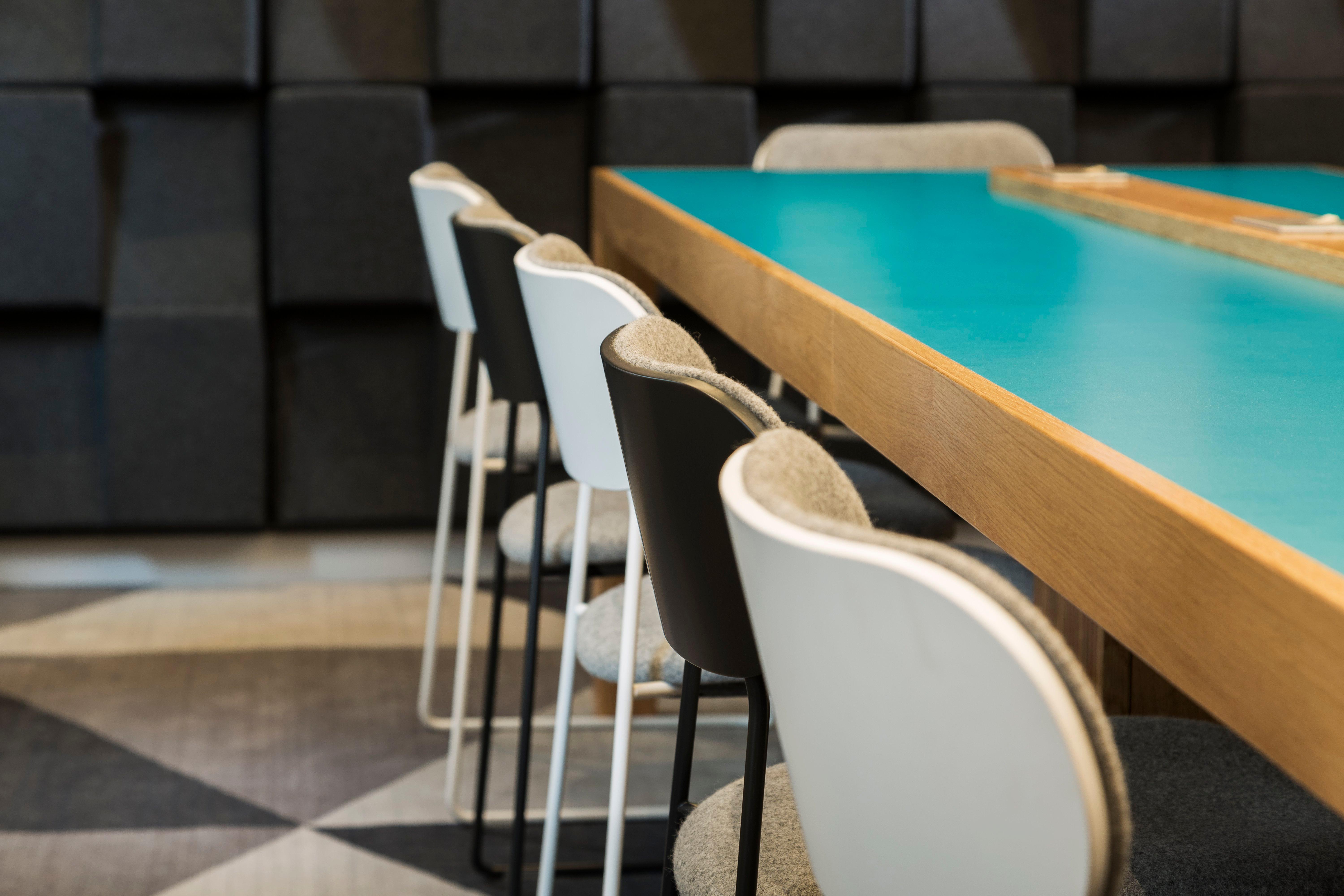Holiday Inn Express Park Royal By Ihg Лондон Экстерьер фото