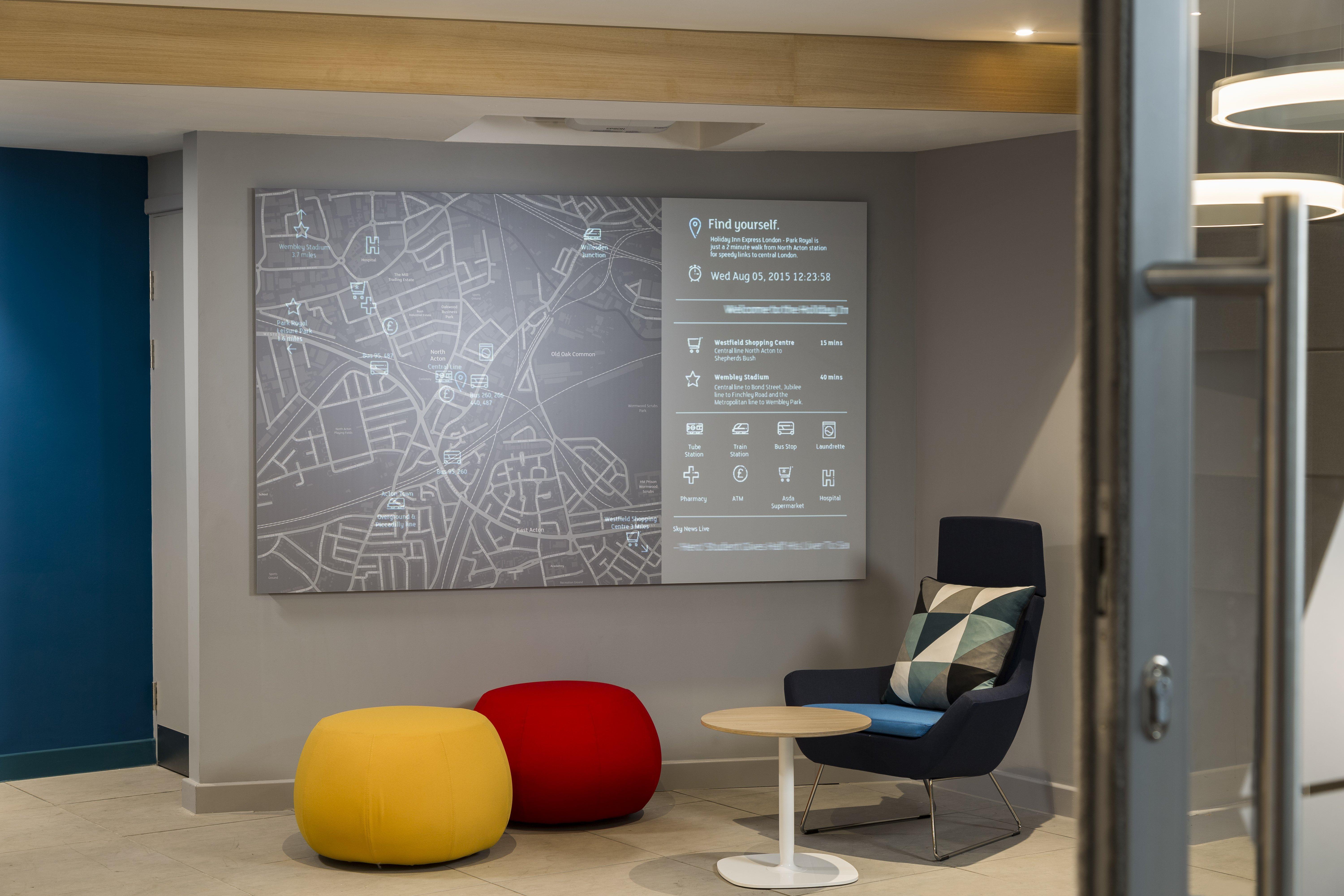 Holiday Inn Express Park Royal By Ihg Лондон Экстерьер фото