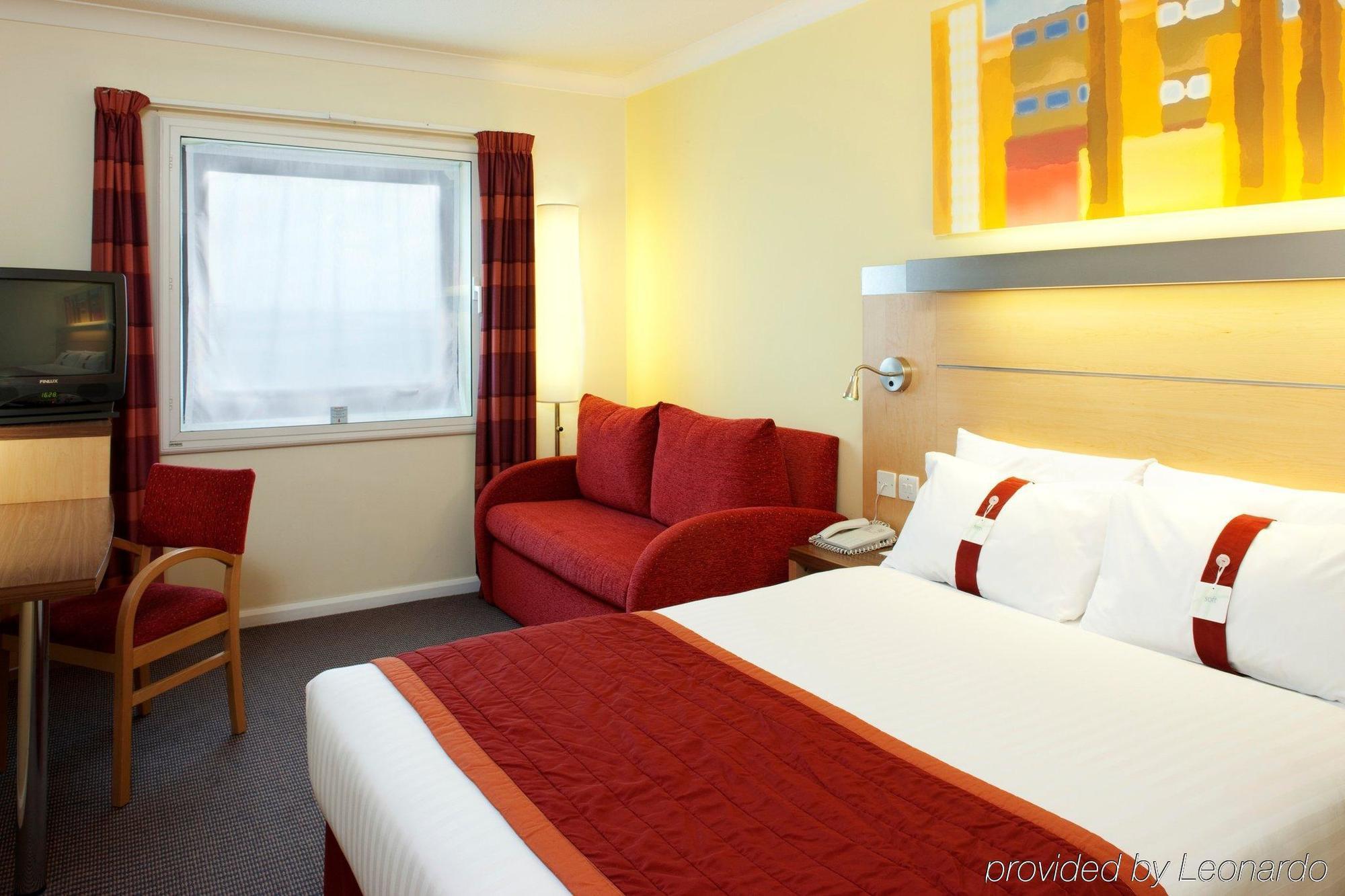 Holiday Inn Express Park Royal By Ihg Лондон Номер фото