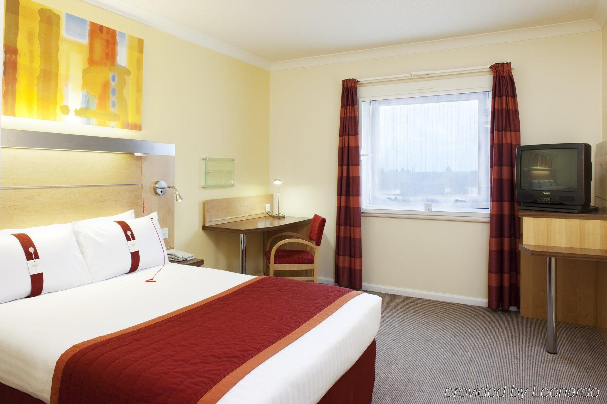 Holiday Inn Express Park Royal By Ihg Лондон Номер фото